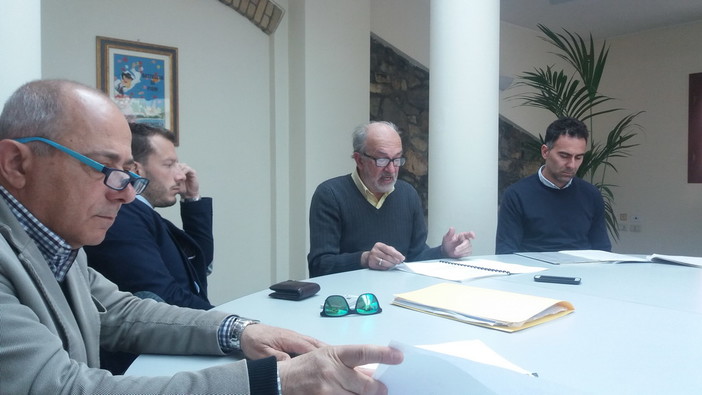 Ventimiglia: report sulla situazione dei trasporti nel territorio intemelio, Faraldi: “tributi troppo elevati per il trasporto pubblico” Ventimiglia: report sulla situazione dei trasporti nel territorio intemelio, Faraldi: “tributi troppo elevati per il trasporto pubblico”