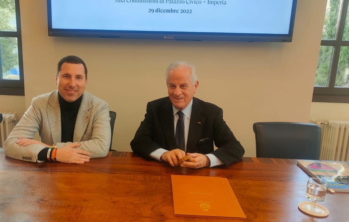 Imperia, vertice in Comune Scajola-Giampedrone: in vista nuovi interventi di difesa della costa (video) Imperia, vertice in Comune Scajola-Giampedrone: in vista nuovi interventi di difesa della costa (video)