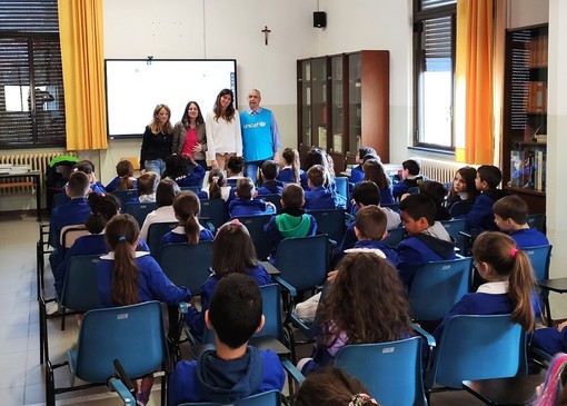 UNICEF della Provincia Imperia ospite della Scuola Primaria G.B.Soleri di Taggia UNICEF della Provincia Imperia ospite della Scuola Primaria G.B.Soleri di Taggia