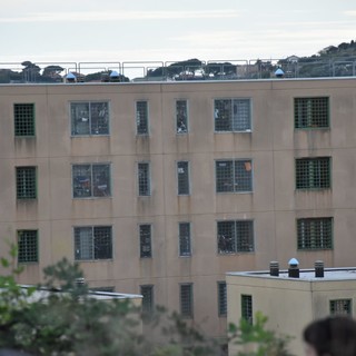 Sanremo: volevano celle singole come 'suite', quattro detenuti desistono dopo quattro ore