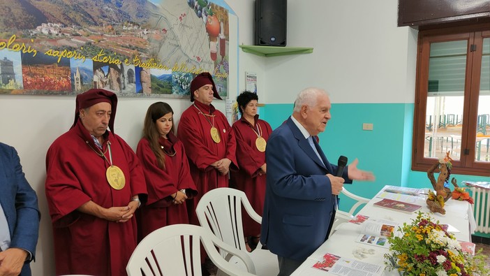 Pornassio, il sindaco Vittorio Adolfo: “In affitto il Forte Bellarasco per 1 euro al mese a chi vorrà trasformarlo in una vetrina dei nostri prodotti" (foto e video)