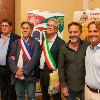 Giornata conclusiva dell’Expo Valle Arroscia, Enrico Lupi: “Un successo che suggella i rapporti col Piemonte, ora la Armo-Cantarana” (video)