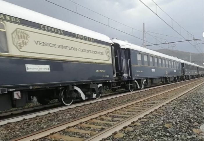 Orient Express: storia, fascino ed eleganza di passaggio in Riviera (foto) Orient Express: storia, fascino ed eleganza di passaggio in Riviera (foto)