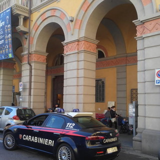 Imperia: aggredisce verbalmente gli operatori dei servizi sociali, 48enne allontanato dalle Forze dell'Ordine