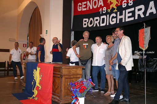 Bordighera: 50 anni di Genoa Club, ieri all'ex Anglicana le premiazioni dei soci Bordighera: 50 anni di Genoa Club, ieri all'ex Anglicana le premiazioni dei soci