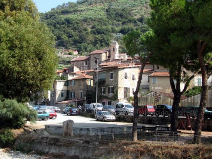 Vallecrosia: Prima giornata del porta a porta nella città alta. La soddisfazione dell’assessore Paolino