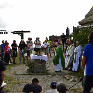 Monte Saccarello: una folla per la 122° Festa del Redentore (galleria fotografica)