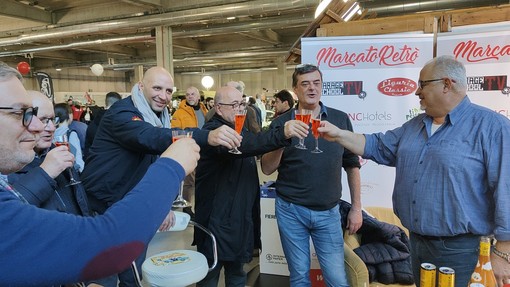 MercatoRetrò 2023, grande affluenza allo stand della manifestazione imperiese al raduno di Parma (foto) MercatoRetrò 2023, grande affluenza allo stand della manifestazione imperiese al raduno di Parma (foto)