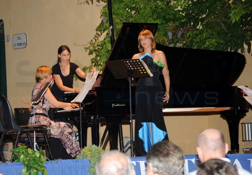 Cultura: presentati oggi 53esima edizione Festival Internazionale di Musica da Camera di Cervo e 3a edizione ‘Cervo ti Strega’ Cultura: presentati oggi 53esima edizione Festival Internazionale di Musica da Camera di Cervo e 3a edizione ‘Cervo ti Strega’