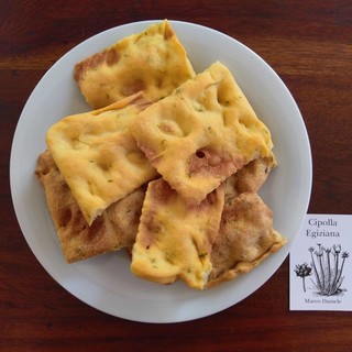 La cipolla egiziana e la focaccia del panificio Fratelli Lia di Camporosso protagoniste al Salone del Libro di Torino