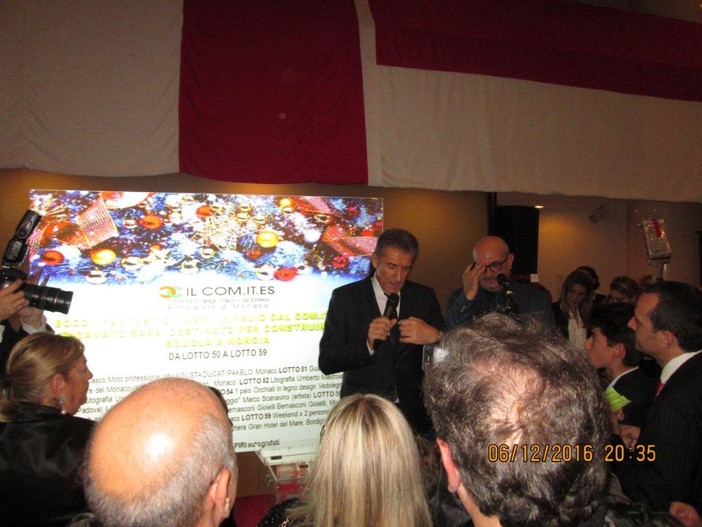 Ieri a Monaco la Festa di Natale del COMITES (Comitato degli Italiani all'estero) Ieri a Monaco la Festa di Natale del COMITES (Comitato degli Italiani all'estero)