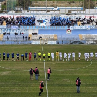 Calcio. Serie D, va in scena lo spettacolo del derby, il racconto di Sanremese-Imperia (Live) Calcio. Serie D, va in scena lo spettacolo del derby, il racconto di Sanremese-Imperia (Live)