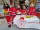 Sanremo: mazzi di mimosa distribuiti a donne, uomini e bambini dalla Croce Rossa Italiana Sanremo: mazzi di mimosa distribuiti a donne, uomini e bambini dalla Croce Rossa Italiana