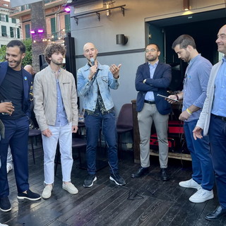 Elezioni: all'incontro con Alessandro Mager, piazza Bresca gremita di giovani sanremesi (foto) Elezioni: all'incontro con Alessandro Mager, piazza Bresca gremita di giovani sanremesi (foto)