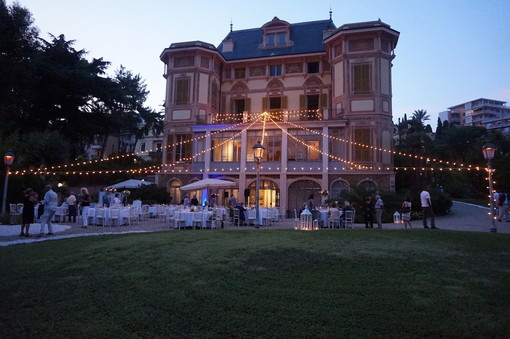 Sanremo: "L'800 in Villa", tante persone per una cena con Alfred Nobel e la cucina ligure