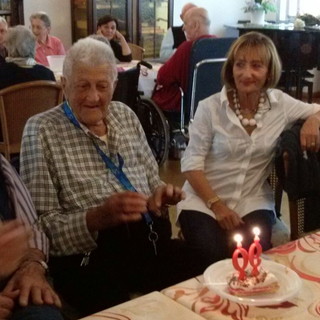 Oggi pomeriggio al pensionato 'Morelli' di Diano Marina grande festa per i 90 anni di Primo Bonifazio Oggi pomeriggio al pensionato 'Morelli' di Diano Marina grande festa per i 90 anni di Primo Bonifazio
