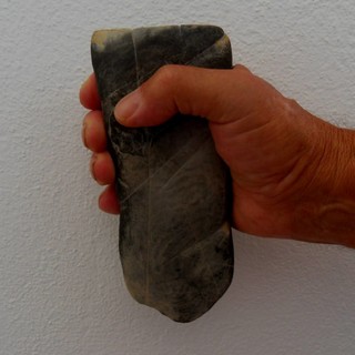 L'ascia trovata a Castevittorio L'ascia trovata a Castevittorio