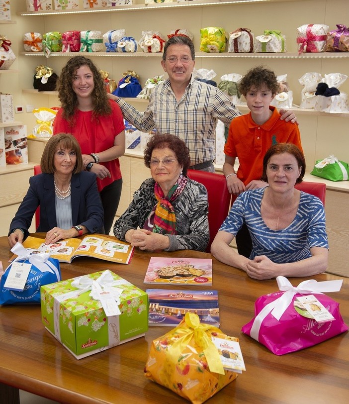 Pasqua 2023: un volo di colombe Albertengo. I piemontesi sono fatti di un’altra pasta! Pasqua 2023: un volo di colombe Albertengo. I piemontesi sono fatti di un’altra pasta!