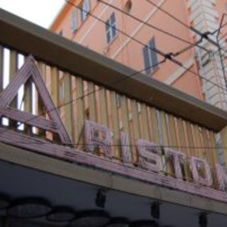 Sanremo: al teatro Ariston la presentazione del libro di Luca Ammirati