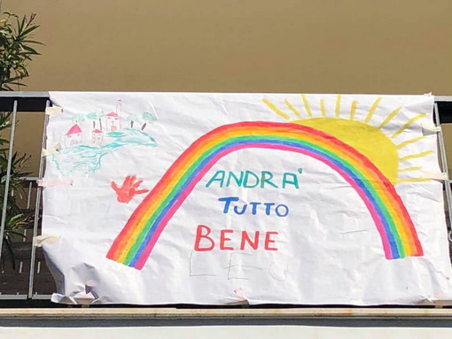 Sanremo: anche i bambini della scuola dell'infanzia 'Almerini' per il progetto #andratuttobene Italia Sanremo: anche i bambini della scuola dell'infanzia 'Almerini' per il progetto #andratuttobene Italia
