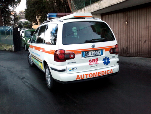 Sanremo: ordinanza per il parcheggio 'selvaggio' in via Borgo Opaco, si riuscirà a farla rispettare?