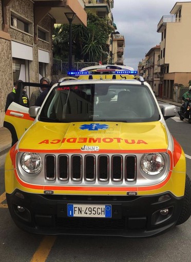 Vallecrosia: parto in ambulanza per una 28enne che stava cercando di arrivare in Ospedale a Imperia