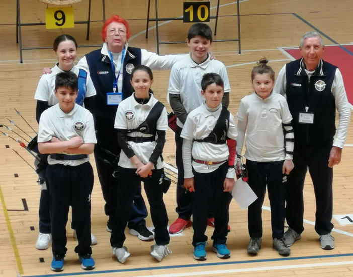Tiro con l'Arco: buoni risultati per i giovani dell'Archery Club Ventimiglia nel Trofeo Pinocchio' a Genova Tiro con l'Arco: buoni risultati per i giovani dell'Archery Club Ventimiglia nel Trofeo Pinocchio' a Genova