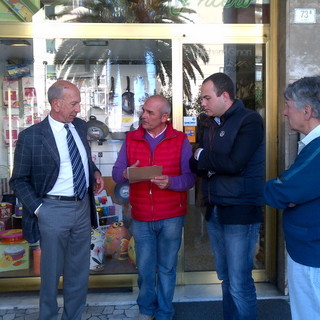 Elezioni Amministrative Imperia: diversi incontri per il candidato Annoni, in visita in via Trento e non solo Elezioni Amministrative Imperia: diversi incontri per il candidato Annoni, in visita in via Trento e non solo