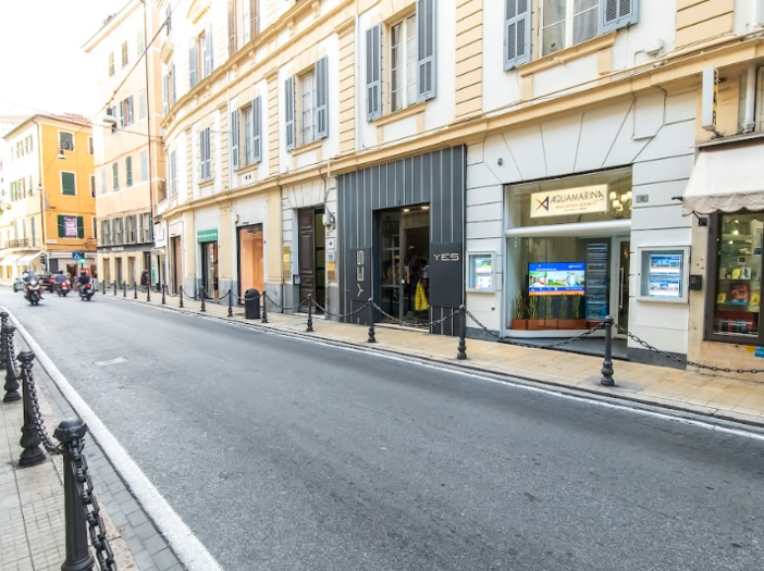 Hai intenzione di vendere o comprare un immobile? A Sanremo ha recentemente aperto le sue porte Aquamarina Real Estate! Hai intenzione di vendere o comprare un immobile? A Sanremo ha recentemente aperto le sue porte Aquamarina Real Estate!