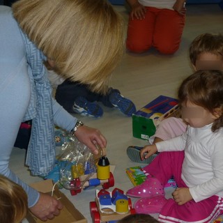 Sanremo: i fondatori dell'associazione Onlus 'Daniela Conte', in visita al Nido 'La nuvola'