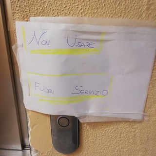 Bordighera: ascensore guasto in ospedale da circa un mese, la segnalazione corre sui social
