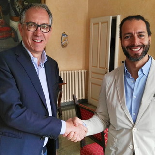 Sanremo: Olmo Romeo ha firmato le dimissioni da Consigliere ed ha salutato il Sindaco Alberto Biancheri Sanremo: Olmo Romeo ha firmato le dimissioni da Consigliere ed ha salutato il Sindaco Alberto Biancheri
