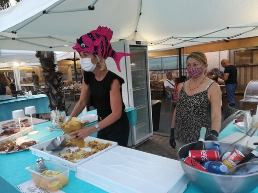 Sanremo: nuovo successo per 'A tavola sul Porto Vecchio', chiusa ieri la 4ª edizione (Foto) Sanremo: nuovo successo per 'A tavola sul Porto Vecchio', chiusa ieri la 4ª edizione (Foto)