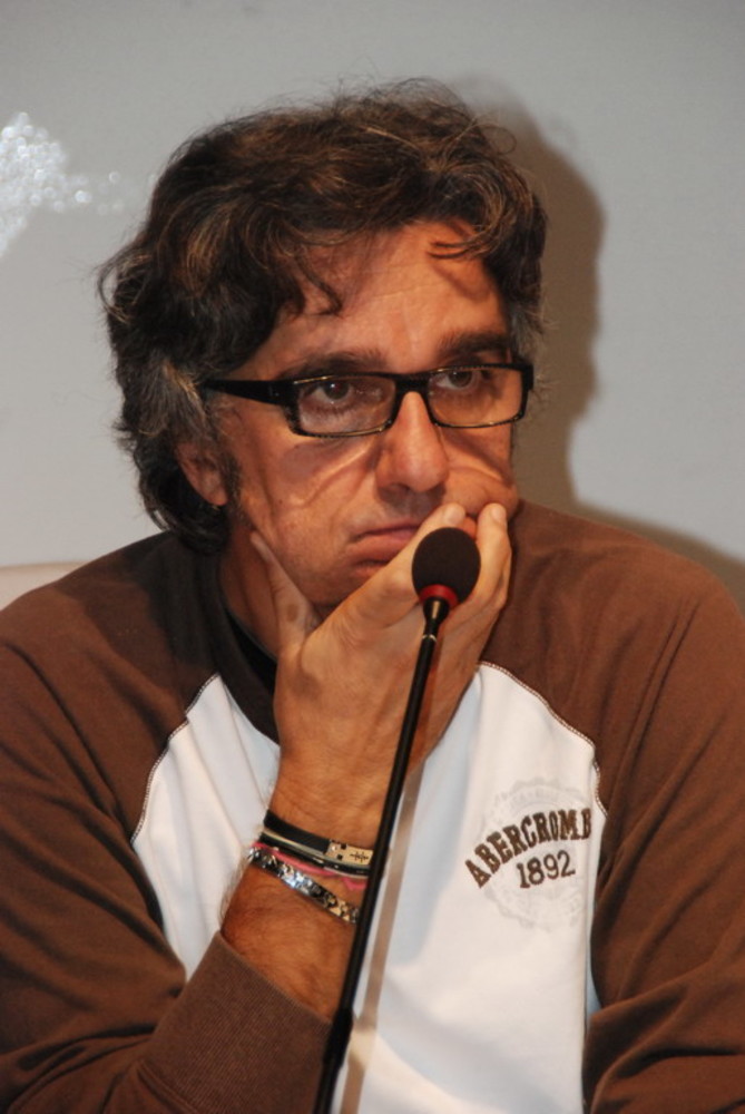 Le foto di Gaetano Curreri (leader degli Stadio) con i ragazzi di 'Area Sanremo'