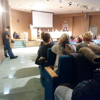 Imperia: dopo un'assemblea fiume, passa il piano "lacrime e sangue" della coop Il Faggio