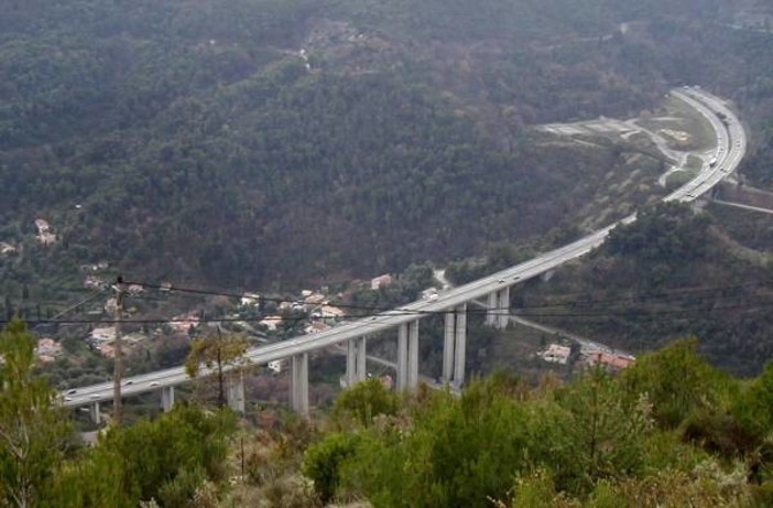 Tutti i cantieri della prossima settimana sull'Autostrada dei Fiori tra Savona ed il Confine Tutti i cantieri della prossima settimana sull'Autostrada dei Fiori tra Savona ed il Confine