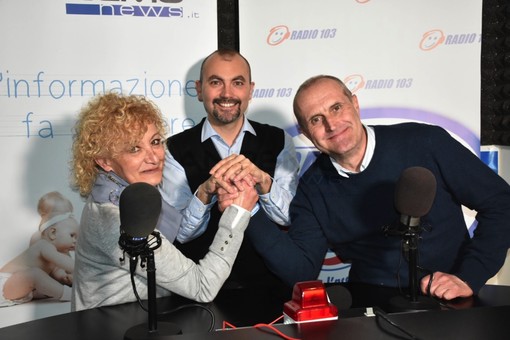 Luciana Balestra e Giorgio Trucco con Federico Marchi negli studi di Radio103