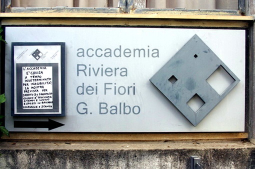 Bordighera: sabato prossimo verrà inaugurata la collettiva estiva 'Di segno e di materia'