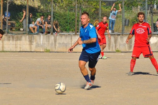 Calcio. Con l'ufficializzazione di Tomeo come vice allenatore della Sanstevese, tramonta l'ipotesi "seconda squadra" a Imperia