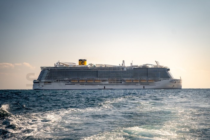 'Costa Smeralda' al Festival di Sanremo: tre tipi di crociere offerte, escursioni in città per fare shopping 'Costa Smeralda' al Festival di Sanremo: tre tipi di crociere offerte, escursioni in città per fare shopping