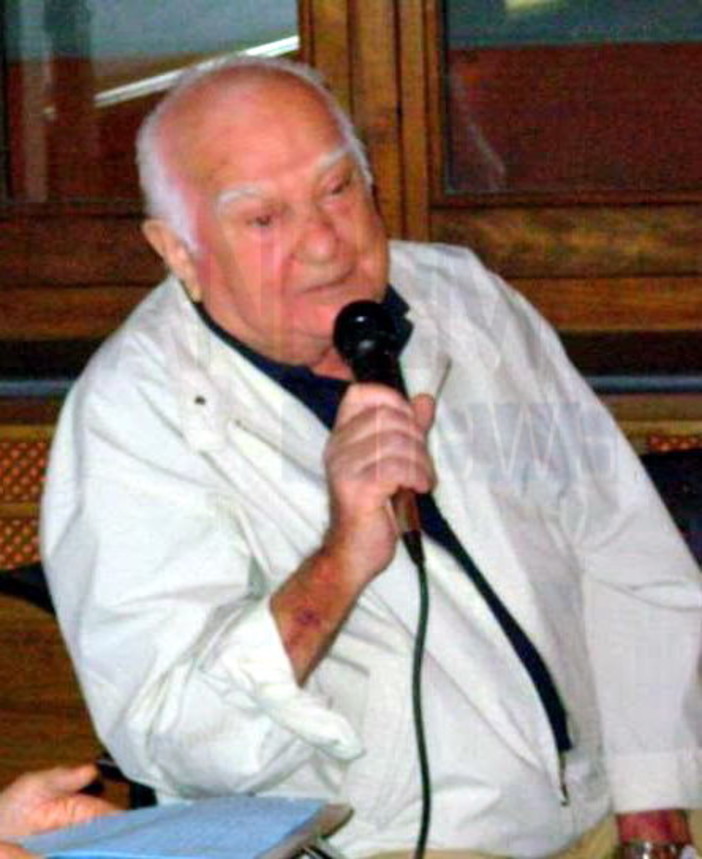 Sanremo: i nostri lettori Giovanna e Tonino ci scrivono per dare il saluto all'amico Augusto De Gregori