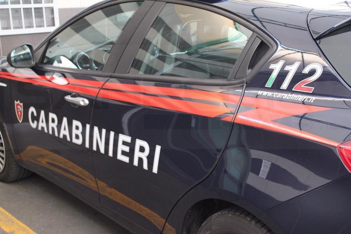 I Carabinieri sequestrano armi sospette a Taggia e Badalucco, trovato un fucile in un casolare abbandonato