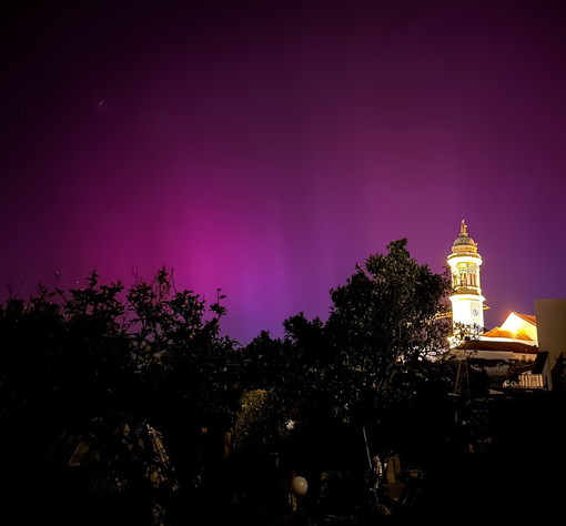 Aurora Boreale immortalata ieri sera in tutta la provincia: ecco le immagini da Bussana di Sanremo (Foto)