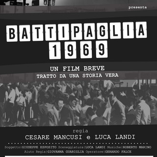 L'imperiese Stefano Simondo alla prima del film 'Battipaglia 1969' che lo vede protagonista L'imperiese Stefano Simondo alla prima del film 'Battipaglia 1969' che lo vede protagonista