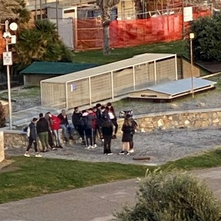 Sanremo: assembramenti in Pian di Nave, lettrice "A cosa servono i Dpcm se non si fanno rispettare?" (Foto)