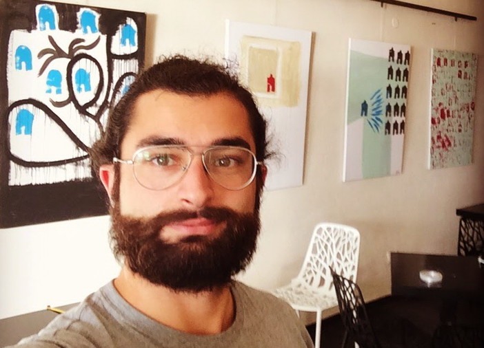 L'artista ventimigliese Andrea Iorio si fa 'in due' per inaugurare due mostre a Bordighera ed Imperia