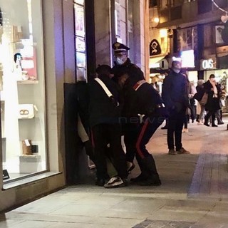 Il momento del fermo in via Matteotti