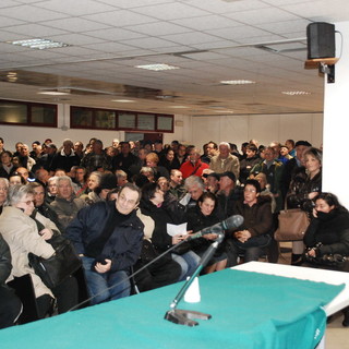 Sanremo: domani al Mercato l'assemblea dell'UcFlor, possibile la protesta dei 'ribelli' Sanremo: domani al Mercato l'assemblea dell'UcFlor, possibile la protesta dei 'ribelli'