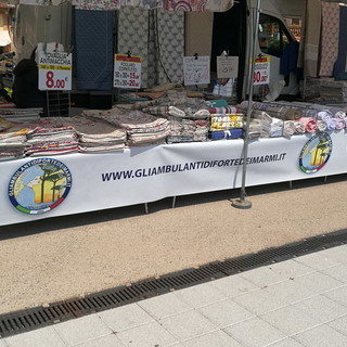 Bordighera: domenica prossima sul lungomare Argentina il Mercato degli Ambulanti di Forte dei Marmi Bordighera: domenica prossima sul lungomare Argentina il Mercato degli Ambulanti di Forte dei Marmi