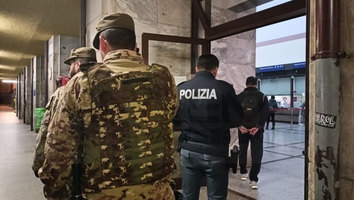 Ventimiglia: accoltellamento di ieri, arrestato oggi a Genova da Polfer e Squadra Mobile il colpevole Ventimiglia: accoltellamento di ieri, arrestato oggi a Genova da Polfer e Squadra Mobile il colpevole